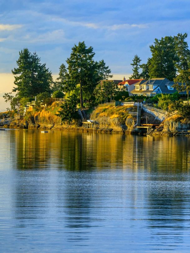 Photo of Parksville property on the ocean